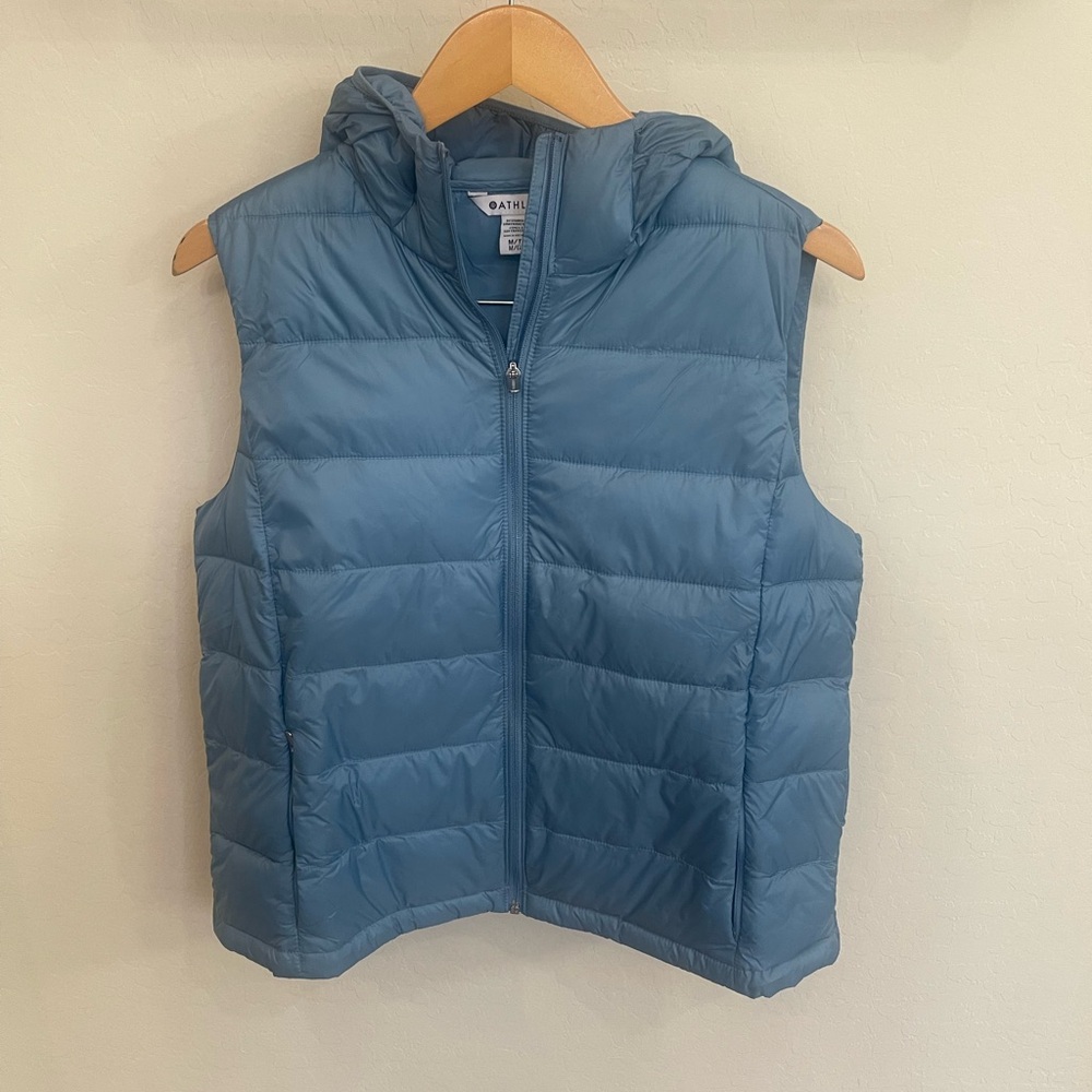 Athleta Aire Puffer Vest Hooded Slate Blue Lightweight Medium Tall NWOT